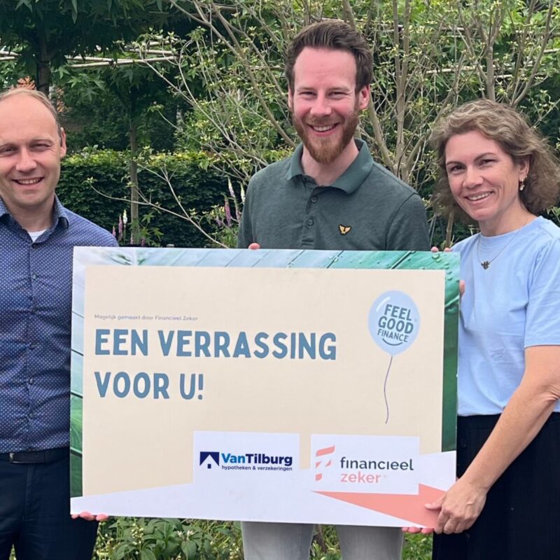 Uitreiking verrassingsprijs Van Tilburg Hypotheken - Financieel Zeker, Feel Good Finance